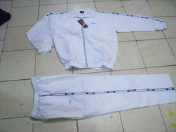 李寧運動套裝全渠道供應 福州榮登貿易引領鞋帽、服飾與童裝零售批發